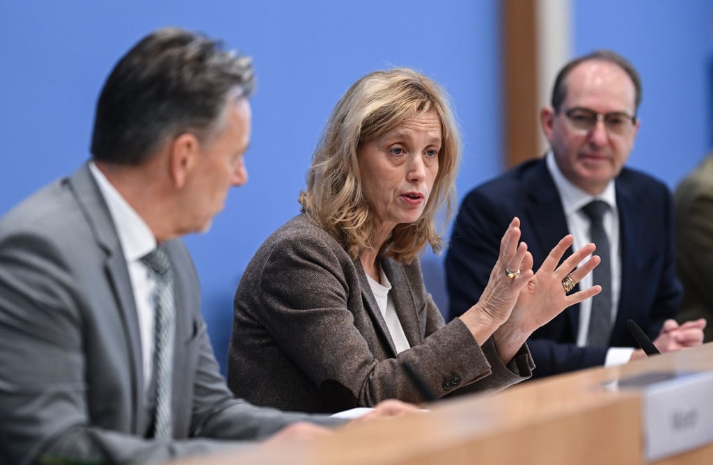 Bei Delikten wie Vergewaltigung oder verbaler sexueller Belästigung deuten frühere Studien auf ein großes Dunkelfeld hin. (Archivfoto)