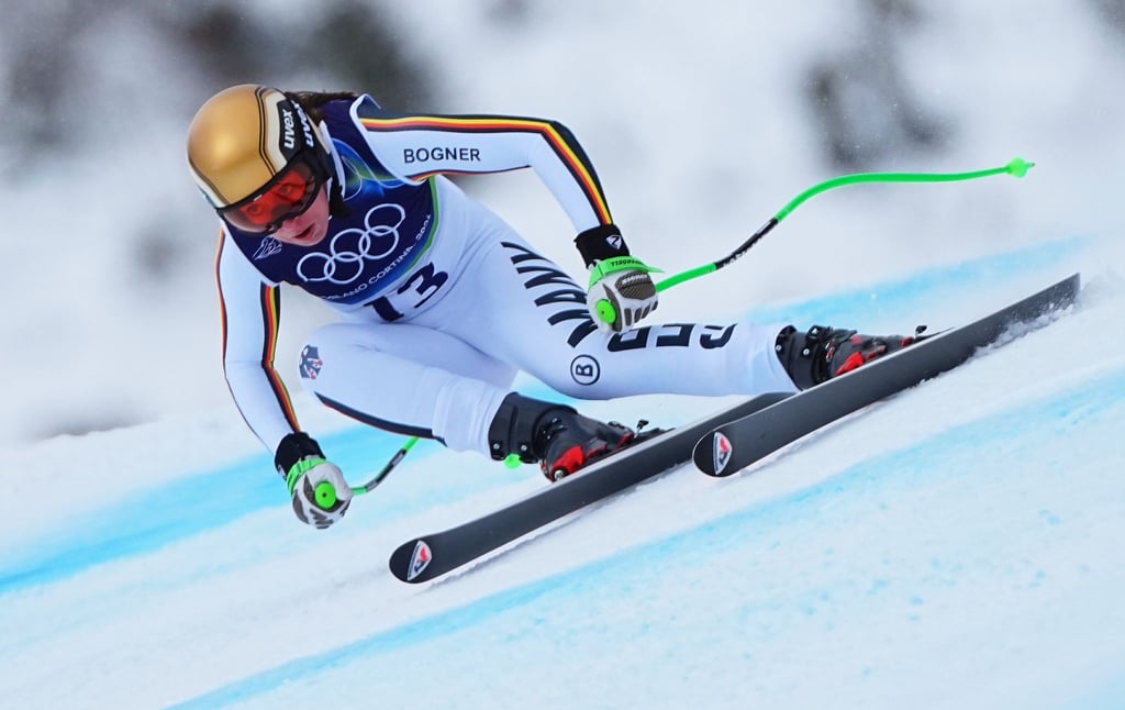 Kira Weidle-Winkelmann legt in der olympischen Team-Kombi als Abfahrerin vor.