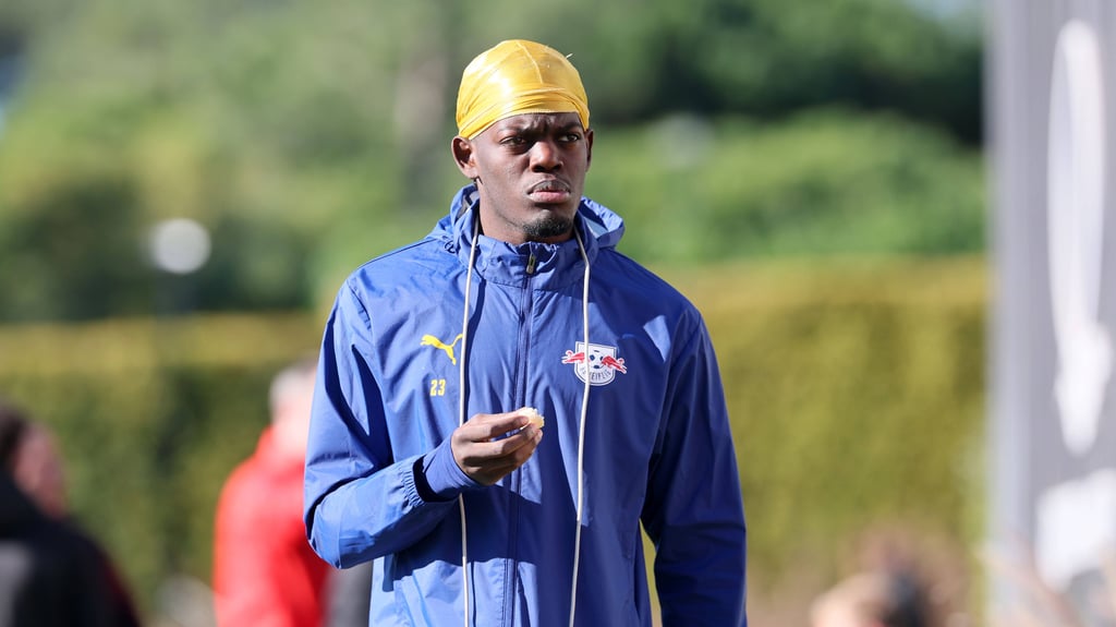 Castello Lukeba könnte in München wieder im Kader stehen.