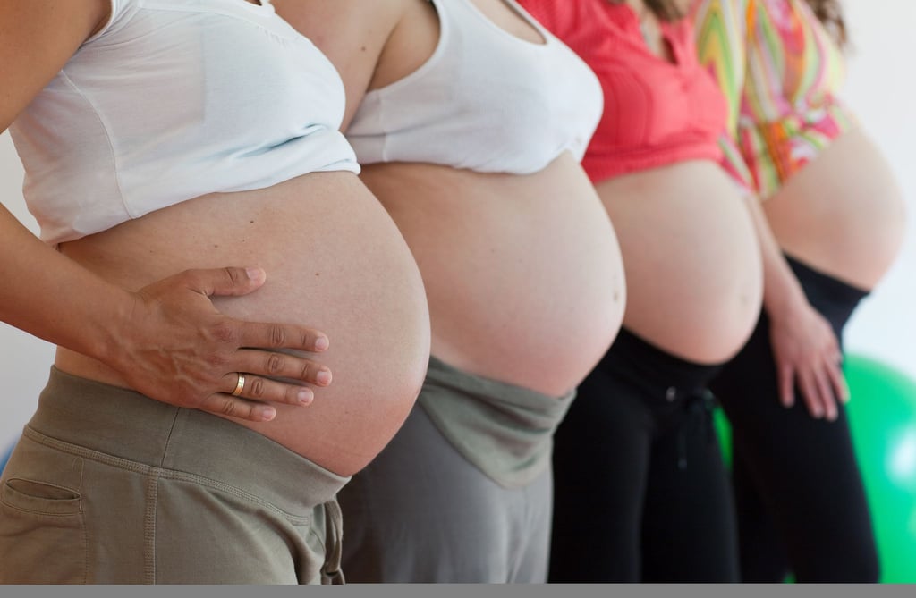 Ob Yoga, Pilates oder Wassergymnastik: Es gibt zahlreiche Sportkurse speziell für Schwangere.