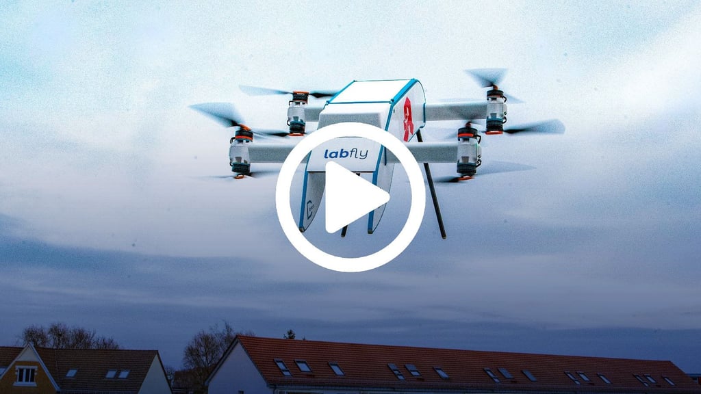 Der Startplatz für den Drohnenflug ist auf dem Dach der Bär-Apotheke in Dessau. 