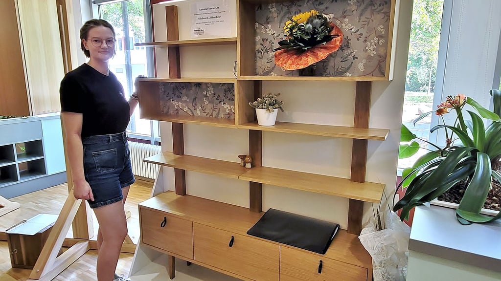 Antonia Schwiecker konnte in dem von Männer dominierten Beruf Fuß fassen und arbeitet in der Tischlerei Berndt in Tangermünde.