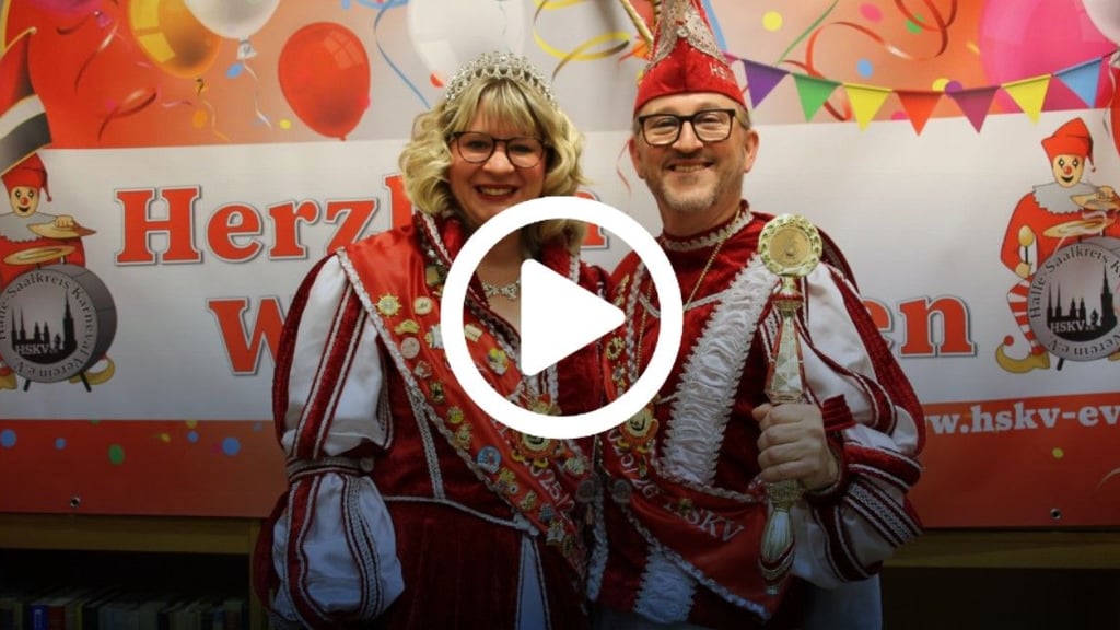 Laden alle Schaulustigen herzlich ein zum Rosenmontagsumzug nach Halle: das Stadtprinzenpaar Julia II. und Henrik I. 