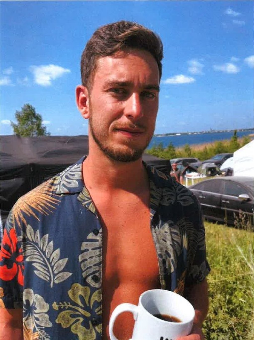 Die Polizei sucht nach diesem Mann, der eine Frau auf dem "Sputnik Spring Break" sexuell belästigt haben soll.