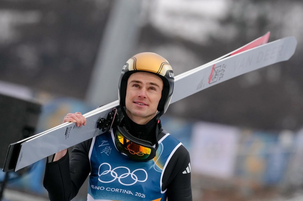 Vinzenz Geiger hat sich mit IOC-Präsidentin Kirsty Coventry ausgetauscht.