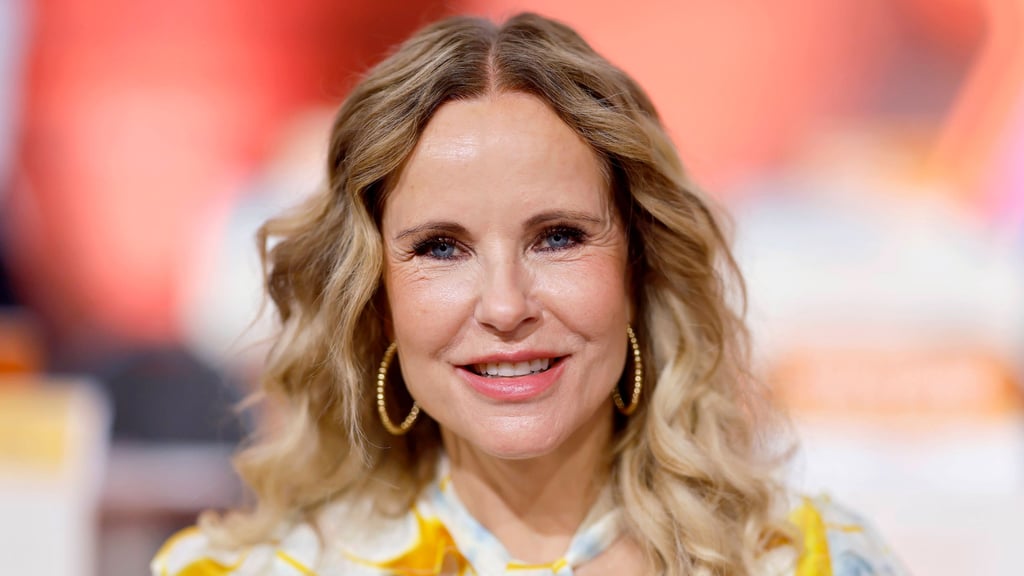 "Punkt 12"-Moderatorin Katja Burkard hat sich zum Stellenabbau bei RTL im Podcast der ehemaligen "Kölner Treff"-Moderatorin Bettina Böttinger geäußert.