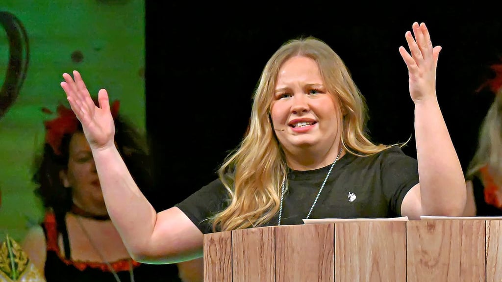 Nele Lawrenz in der Bütt: Es ist ihre erste Session als Rednerin beim ACC Union.