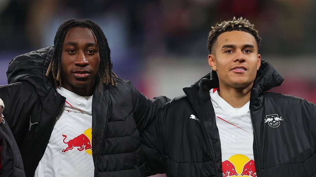 Verkaufskandidaten Yan Diomande (l.) und Antonio Nusa.