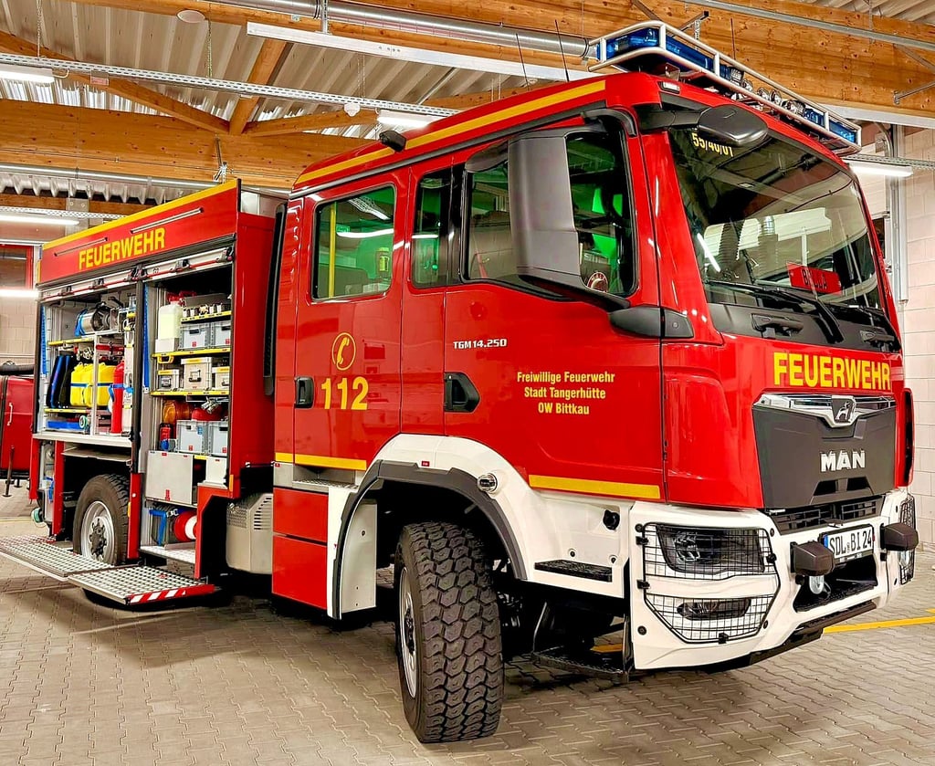 Das neue MLF der Feuerwehr Bittkau wurde im vergangenen Jahr in Dienst gestellt. Im Bericht für 2025 wurde die Anschaffung als Meilenstein für die Ortsfeuerwehr beschrieben.