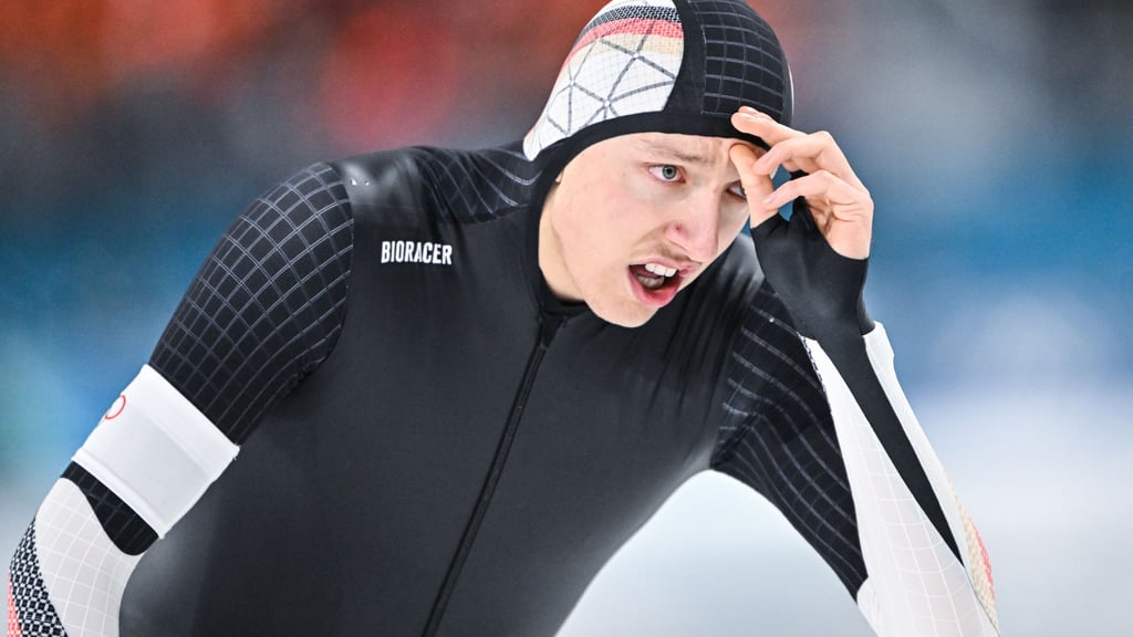 Eisschnellläufer Finn Sonnekalb verpasste die erhoffte Überraschung.