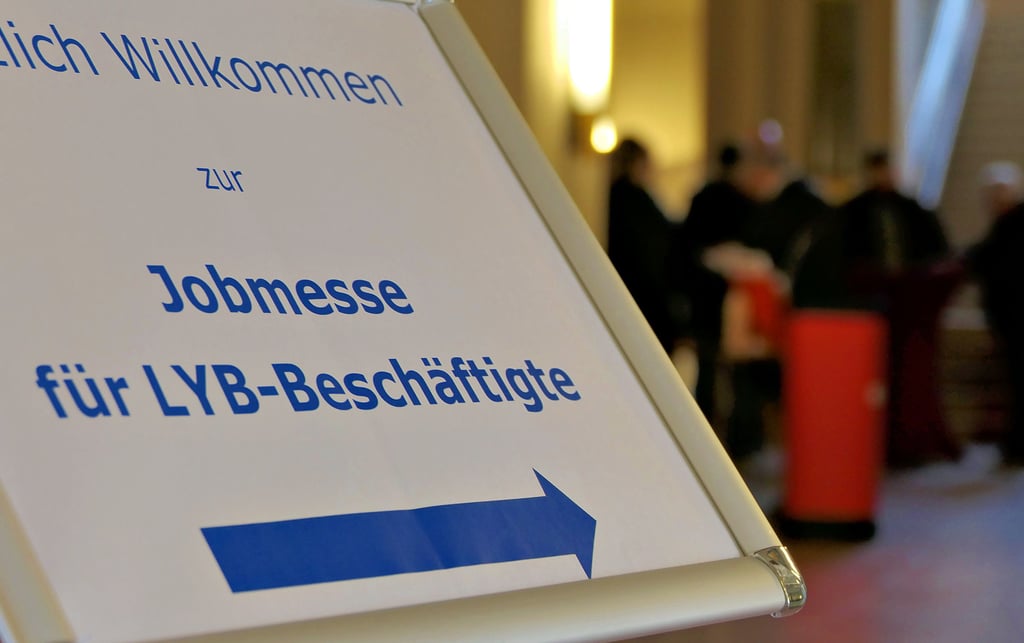 23 Firmen sowie Dutzende Mitarbeiter von Lyondell-Basell kamen zur Jobmesse ins Ständehaus. 