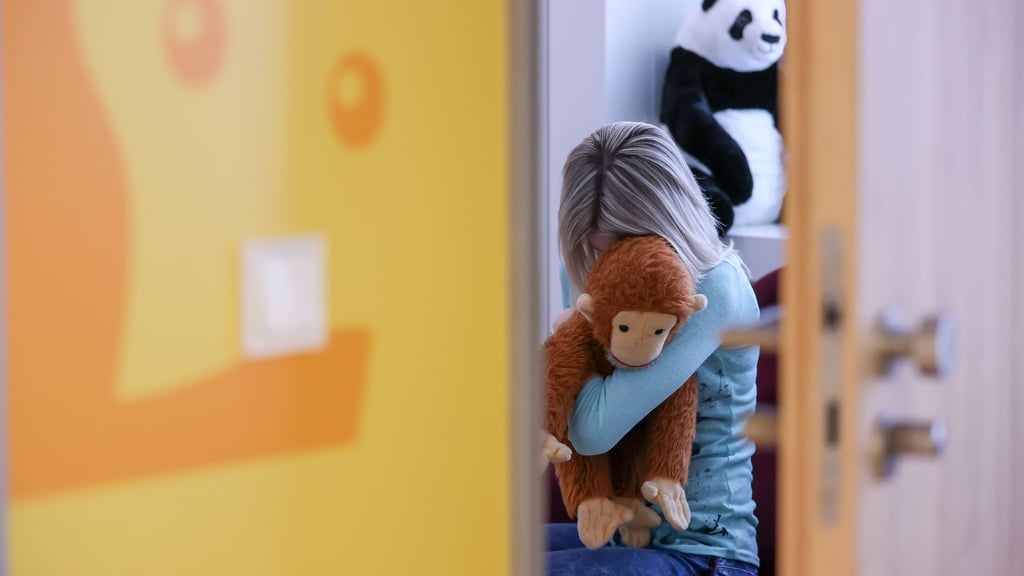 In einer sogenannten Inobhutnahmestelle finden Kinder und Jugendliche in Notsituationen einen vorübergehenden Schutzraum.