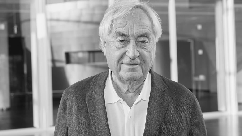 Nooteboom starb im Alter von 92 Jahren in seiner Wahlheimat, der spanischen Insel Menorca.