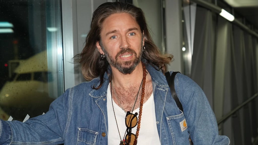 Gil Ofarim ist der aktuelle RTL-Dschungelkönig. In einem Interview bei "Punkt 12" entschuldigte er sich nach dem Davidstern-Skandal nun erstmals im Fernsehen bei dem Hotelmitarbeiter Markus W.