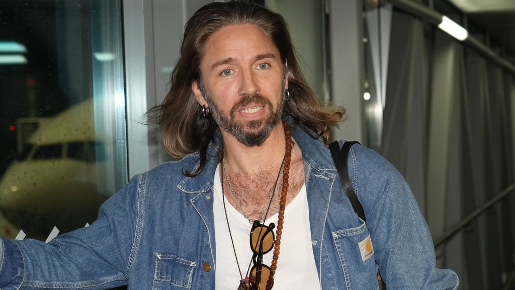 Gil Ofarim ist der aktuelle RTL-Dschungelkönig. In einem Interview bei "Punkt 12" entschuldigte er sich nach dem Davidstern-Skandal nun erstmals im Fernsehen bei dem Hotelmitarbeiter Markus W.