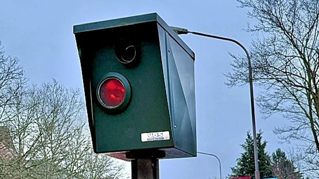 Der Blitzer an der Albrechtstraße machte ein Foto vom schnellsten Raser 2025.