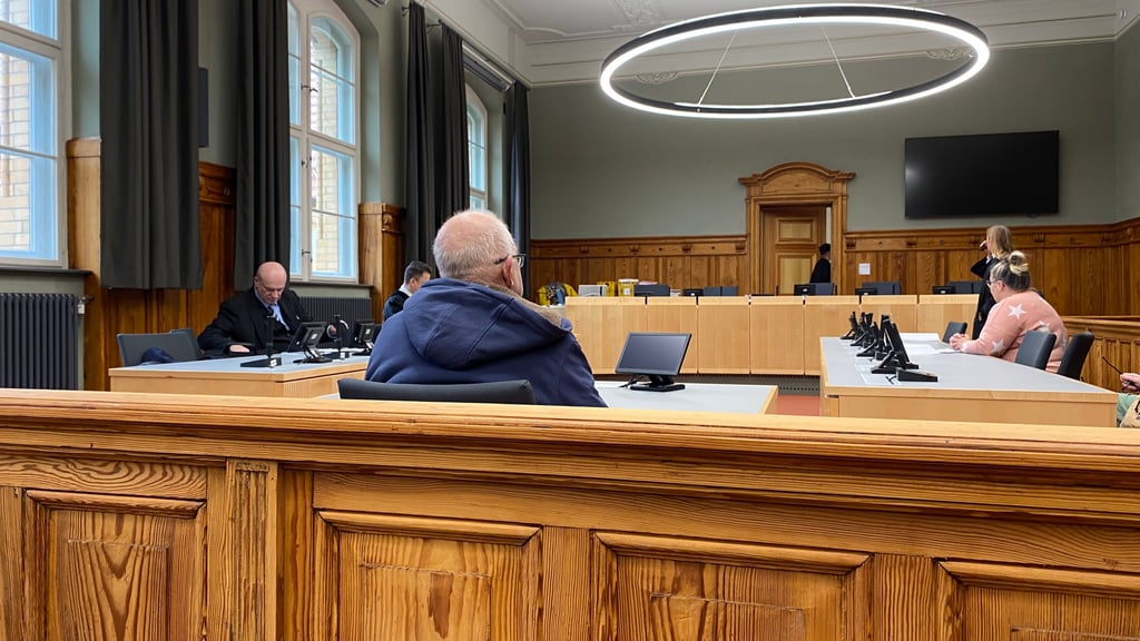 Im Saal 5 des Magdeburger Landgericht wurde im Fall von Brandstiftung in Bördeland verhandelt