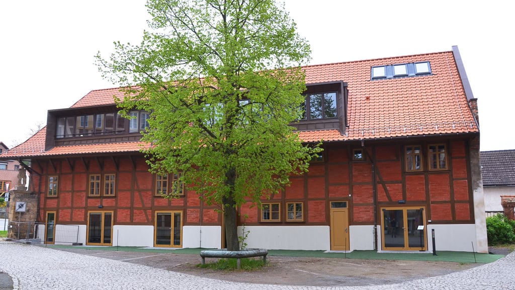 Die Alte Post in Neinstedt war einsturzgefährdet, ist jetzt aber saniert. Fördergeld dafür gab es auch aus dem Leader-Programm.