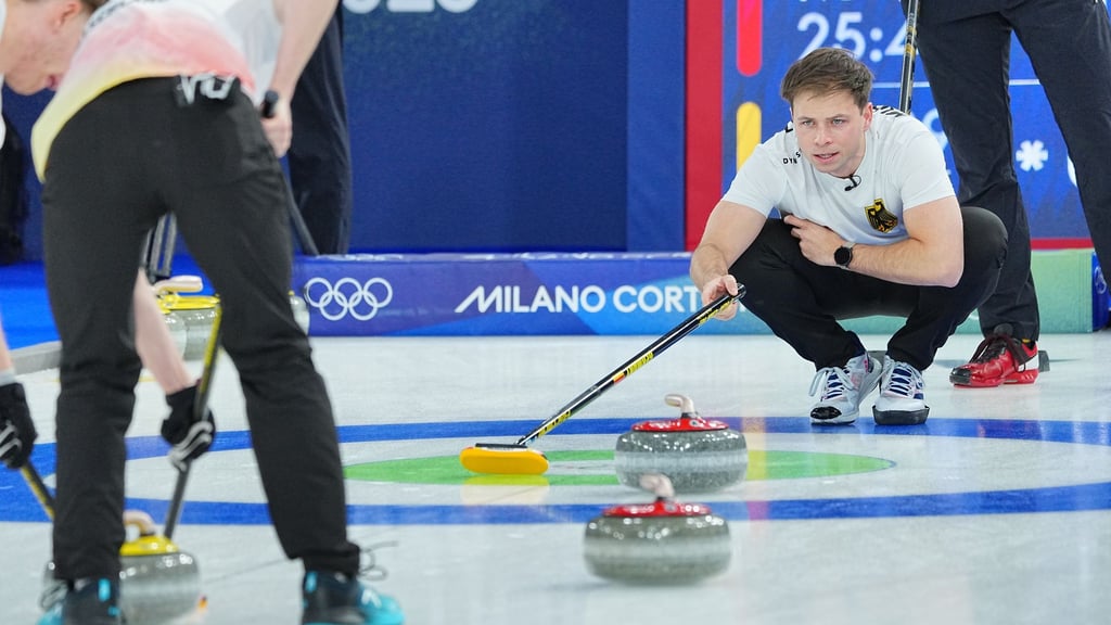 Die deutschen Curling-Männer um Marc Muskatewitz haben bei den Olympischen Winterspielen den ersten Sieg eingefahren.