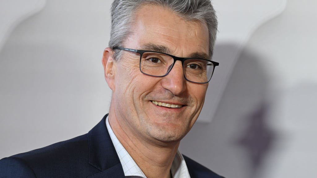 Knut Kircher benennt klar die VAR-Versäumnisse beim Spiel von Mainz gegen Augsburg. (Archivbild)