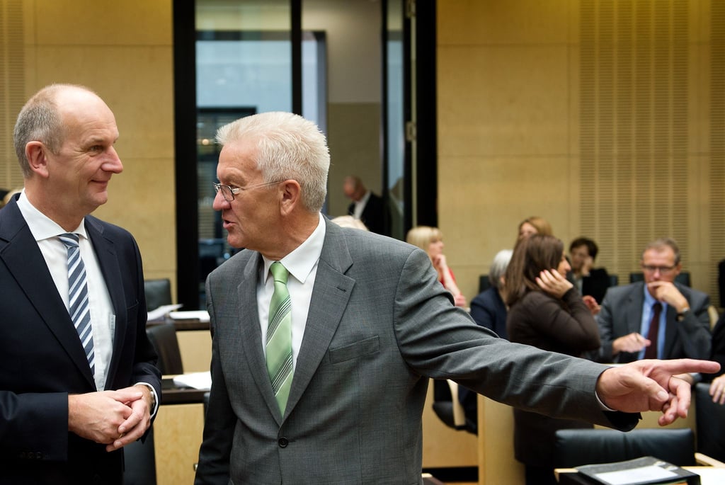 Brandenburgs Ministerpräsident Dietmar Woidke (SPD) wird nach dem Ausscheiden von Winfried Kretschmann (Grüne) in Baden-Württemberg voraussichtlich dienstältester Länder-Regierungschef in Deutschland sein (Archivbild).