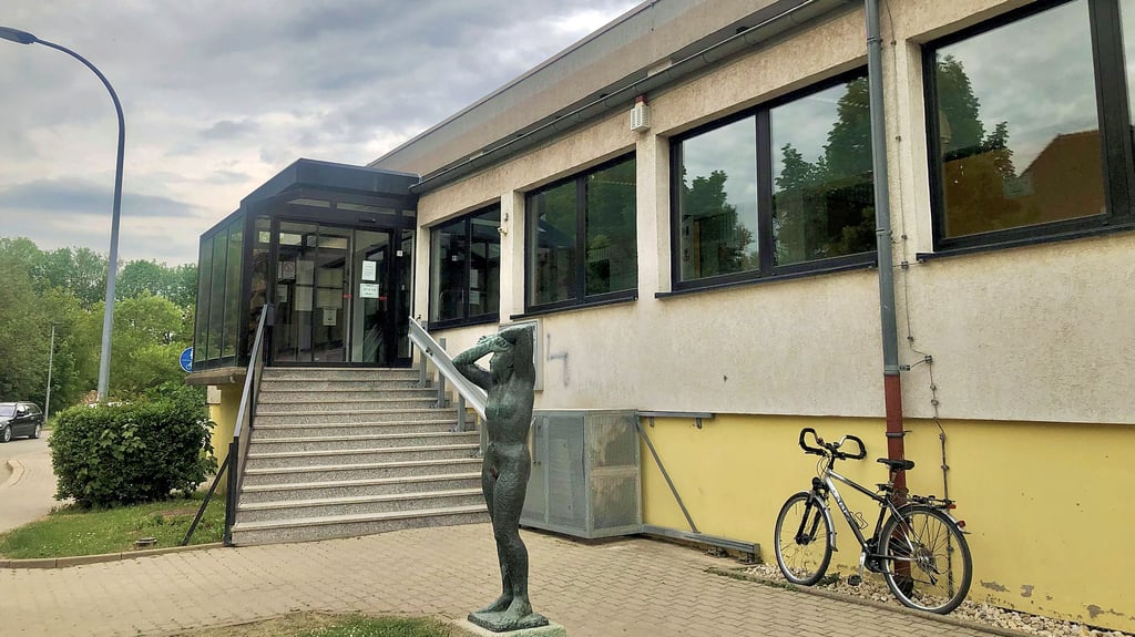  Schwimmhalle in Zeitz 