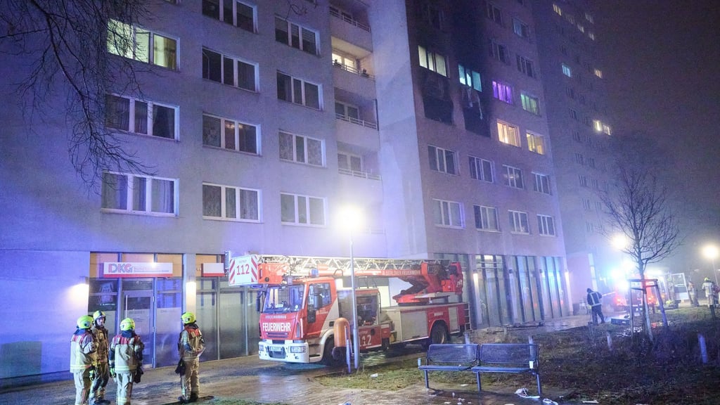 Die Feuerwehr war mit 170 Kräften im Einsatz.