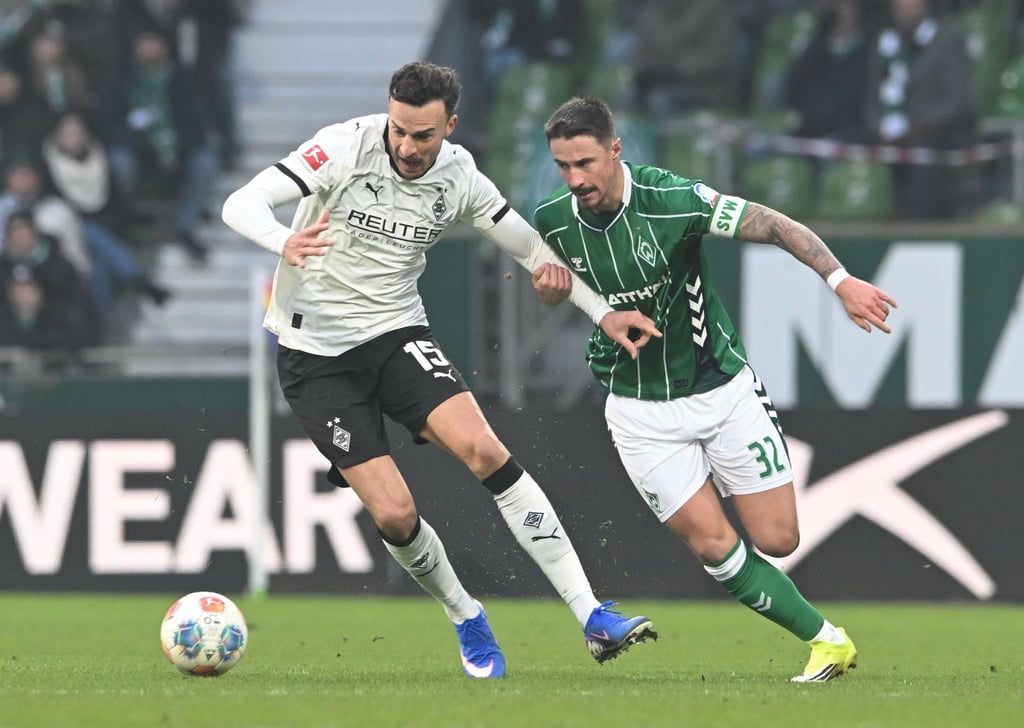 Borussias zehnmaliger Torschütze Haris Tabakovic (links) hat zuletzt binnen fünf Bundesligaspielen nur einmal getroffen (Archivbild).