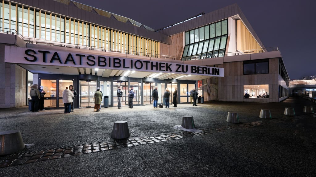 Die Staatsbibliothek in Berlin-Tiergarten gilt als Architekturikone.