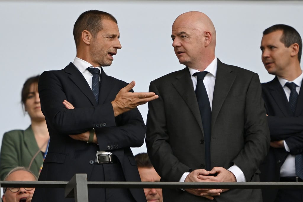 Ceferin (l.) und Infantino (r.) führen die UEFA und die FIFA im WM-Jahr an.