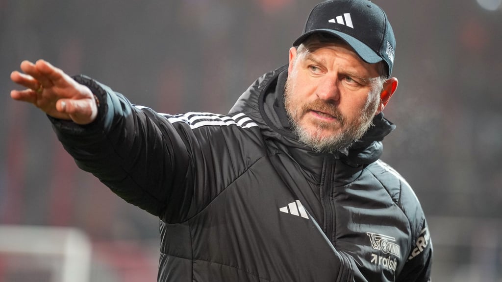 Union-Trainer Steffen Baumgart kehrt an seine alte Wirkungsstätte zurück. (Archivbild)