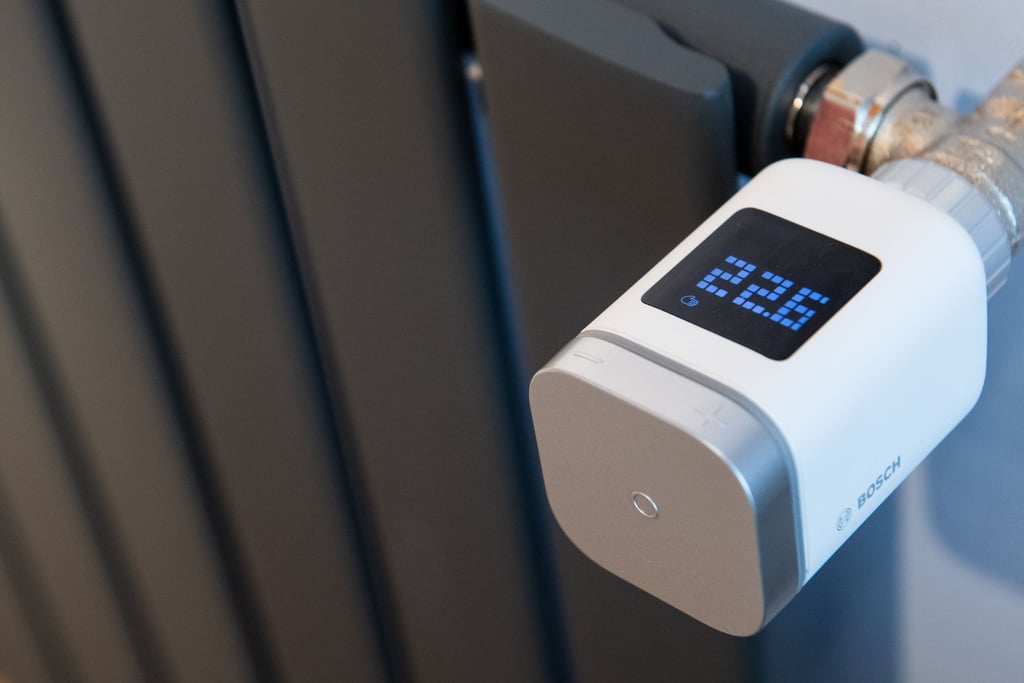 Investition heute, Ersparnis morgen: Wer Heizung und Haus clever modernisiert, kann langfristig richtig sparen.