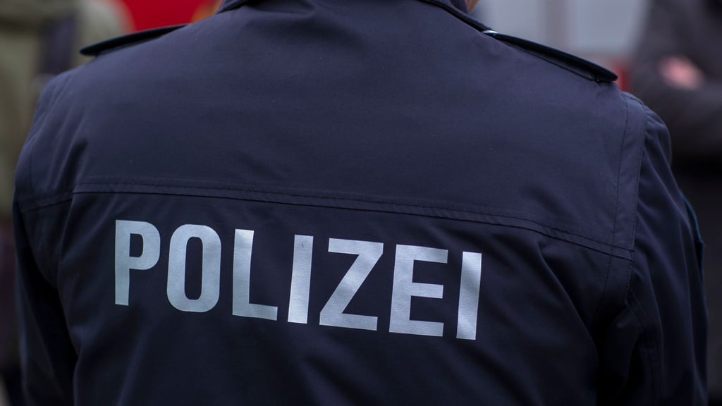Ein Mann wurde in Halberstadt Opfer falscher Polizisten.