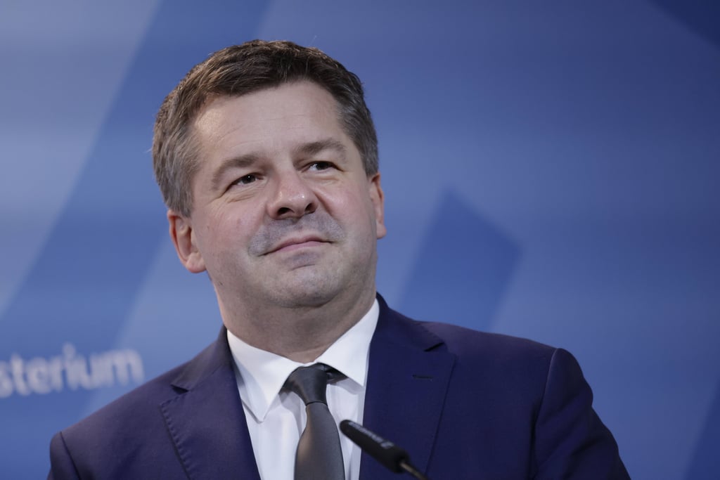 Sachsen-Anhalts neuer Regierungschef Sven Schulze (CDU) will mehr Jobpraxis für Schüler.