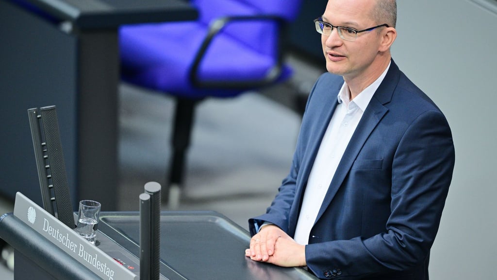 Thüringens AfD-Co-Chef Stefan Möller schließt eine Kandidatur für den Bundesvorstand seiner Partei nicht aus. (Archivbild)