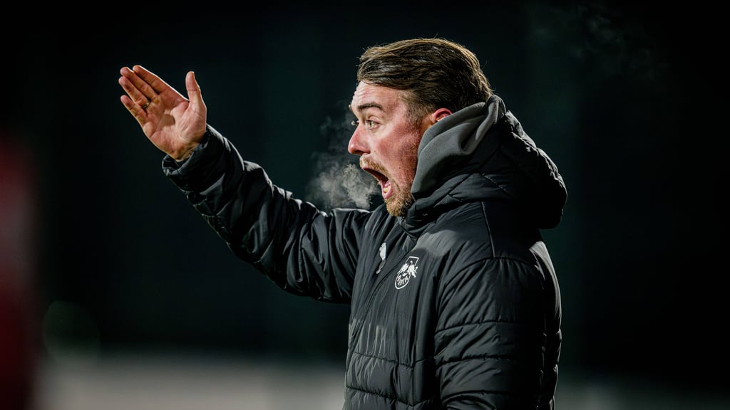 RB-Coach Jonas Stephan zeigt Emotionen.