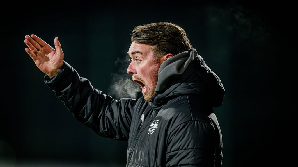 RB-Coach Jonas Stephan zeigt Emotionen.