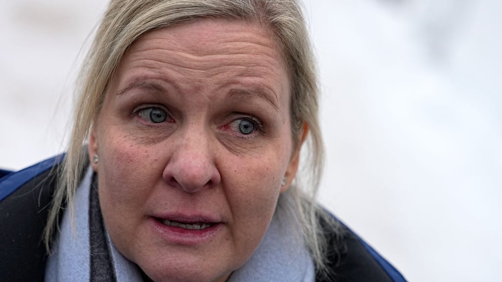 IOC-Präsidentin Kirsty Coventry zeigte sich nach dem Ausschluss des Ukrainers Heraskewytsch emotional.