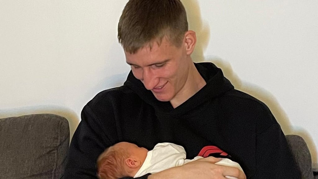 Schmedemann und Schmedebaby: Pascal Schmedemann ist Vater eines Sohnes geworden. 