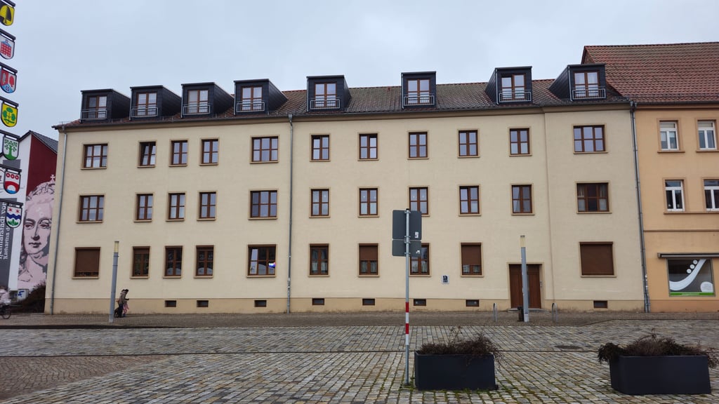 Am meisten gefragt sind Zwei Hier im ehemaligen Zerbster Wehrkreiskommando auf dem Markt sind unter anderem eine 2- und zwei 3-Raum Wohnungen entstanden.