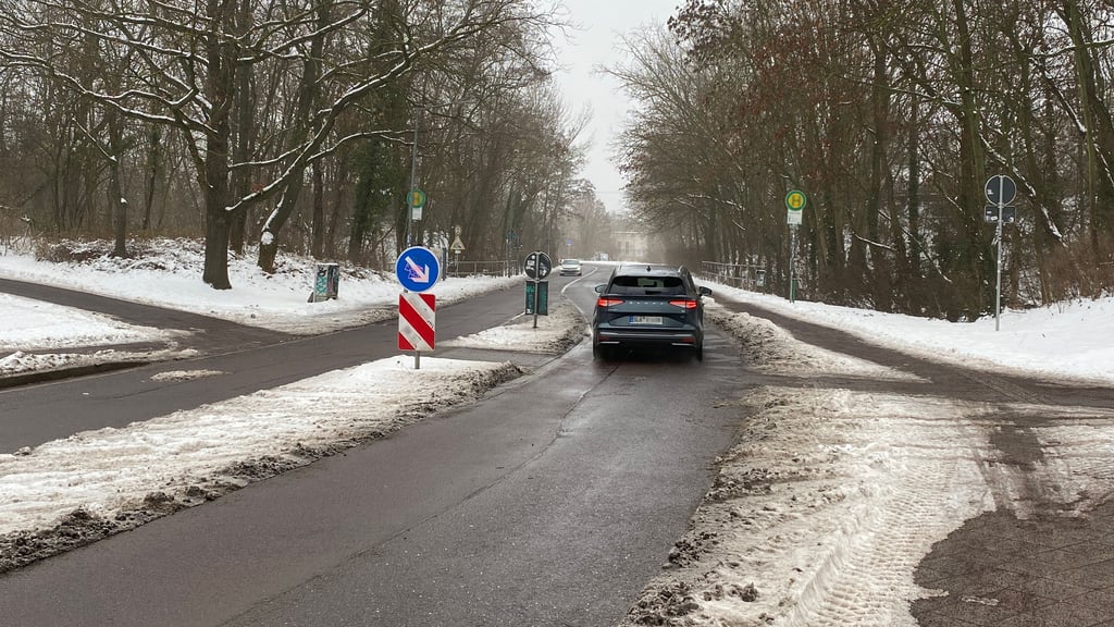 Die Querung der Maybachstraße ist für Fußgänger und Radfahrer besonders gefährlich.