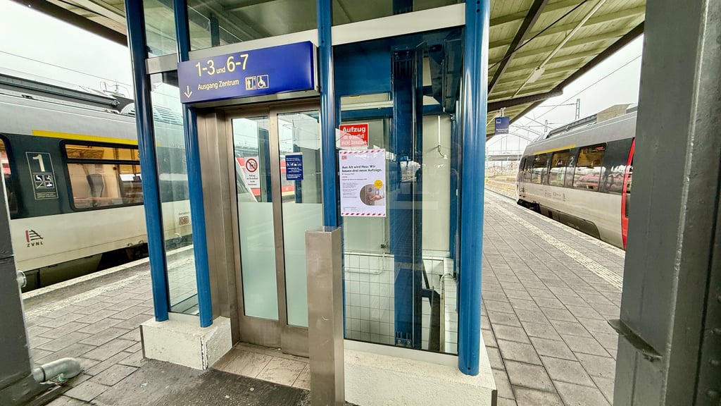 Am Hauptbahnhof in Dessau werden ab Montag Fahrstühle erneuert.