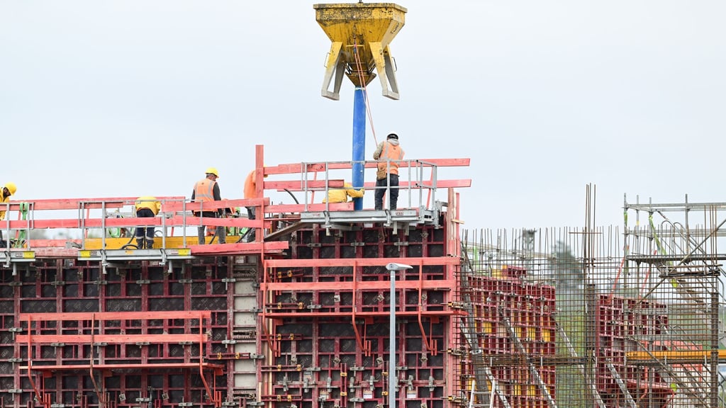 Vor allem das Bauhauptgewerbe beurteilt die Zukunft zurückhaltend. (Symbolbild)