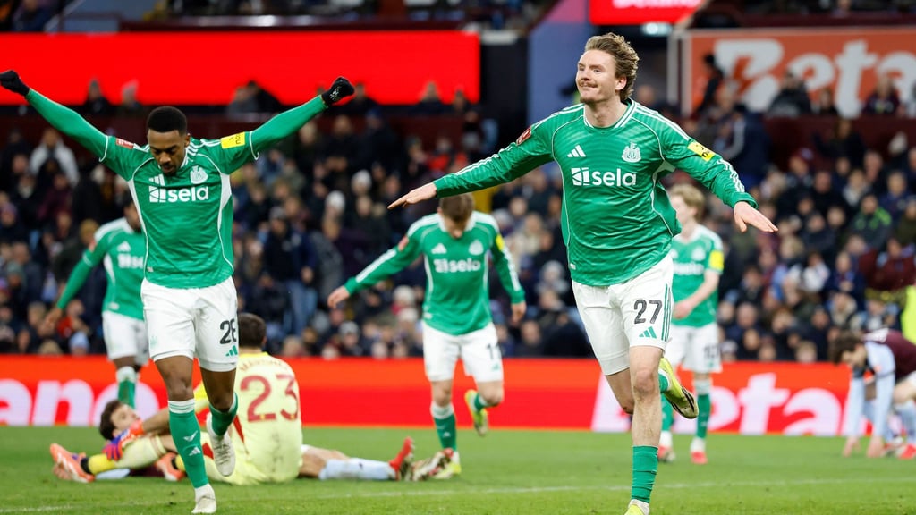 Gegen Aston Villa wieder als Torschütze in Aktion: Nick Woltemade (r).