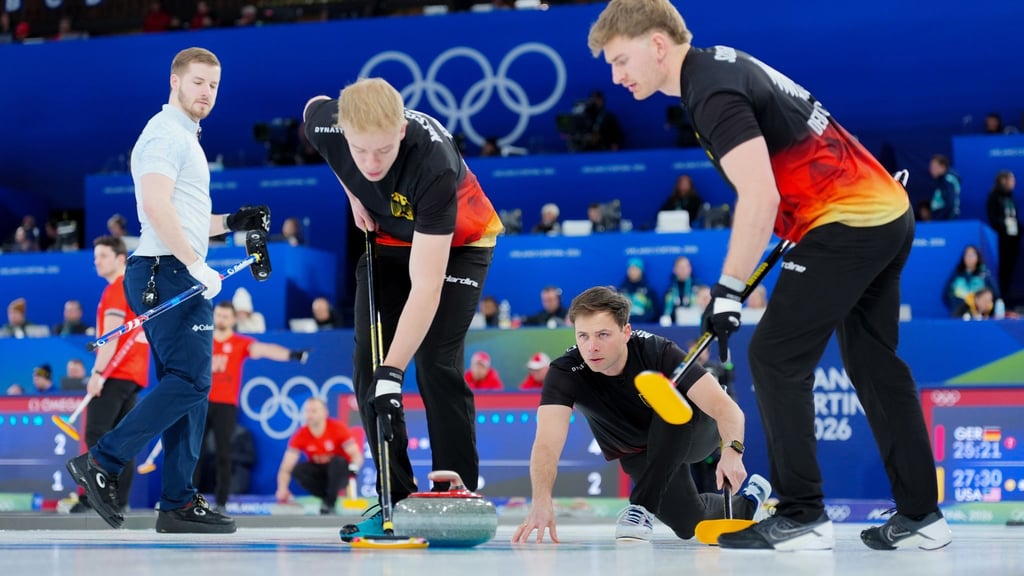 Die deutschen Curler kassierten im vierten Spiel die zweite Niederlage.