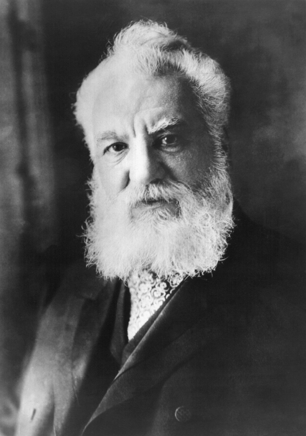 Alexander Graham Bell setzte sich in einem Patentkrimi um die Erfindung des Telefons mit technischem Genie und juristischer Skrupellosigkeit durch.