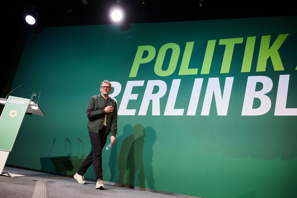 Grünen-Spitzenkandidat Werner Graf will nach der Berlin-Wahl am 20. September den CDU-Politiker Kai Wegner im Rathaus ablösen.