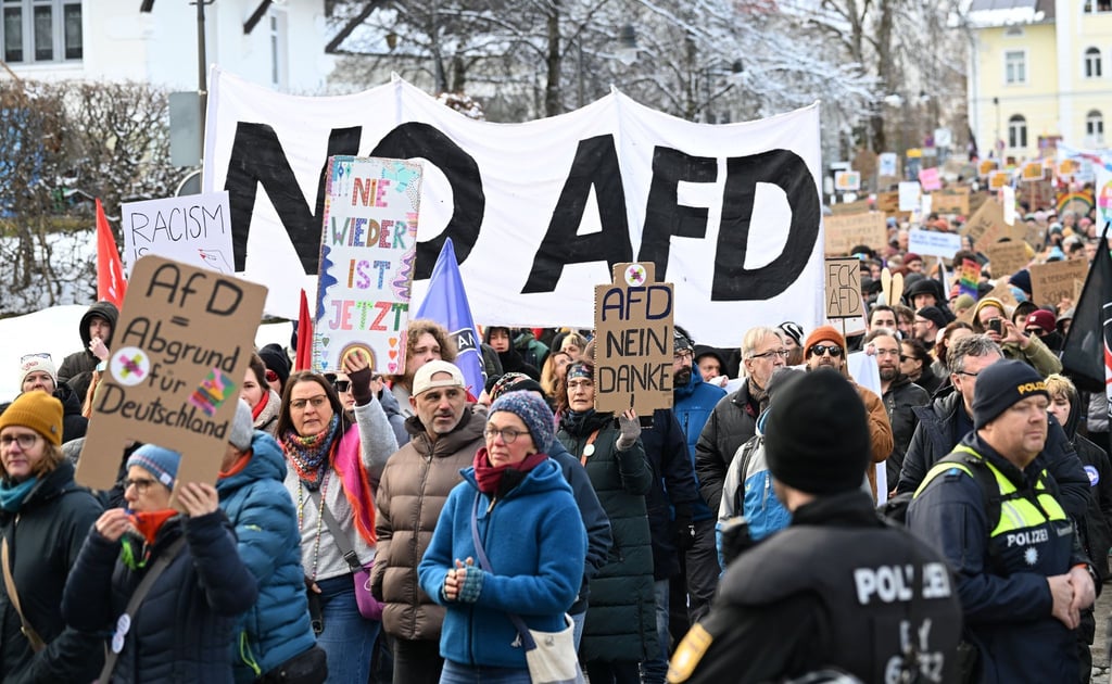 3.500 Menschen kamen zum Protest gegen die AfD.