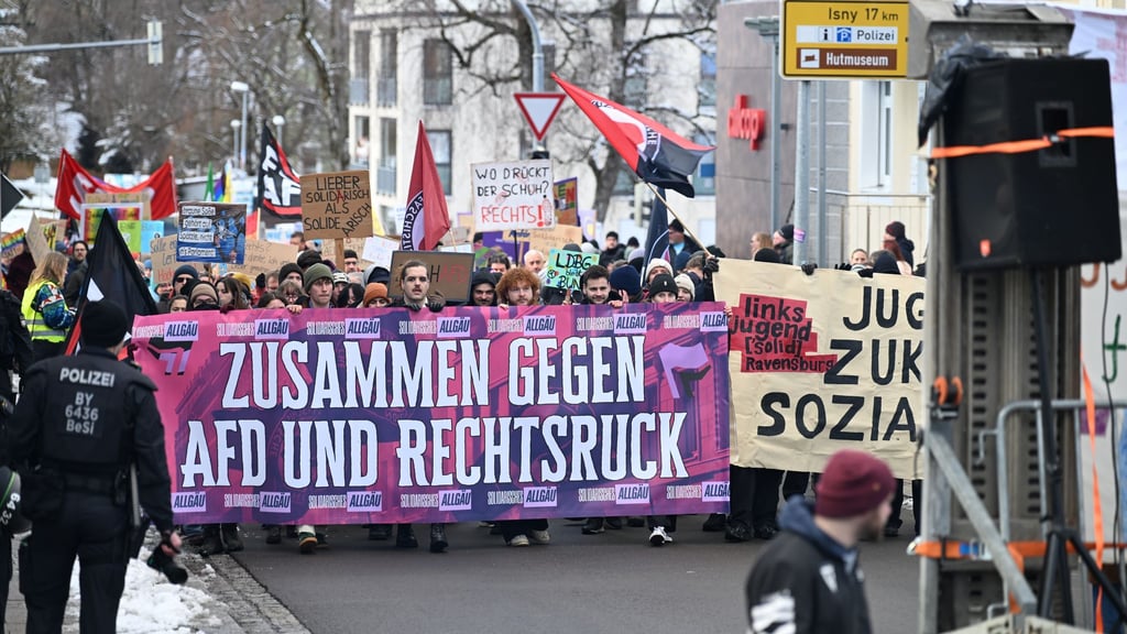 Zahlreiche Menschen wurden zu einer Demo in Lindenberg erwartet.