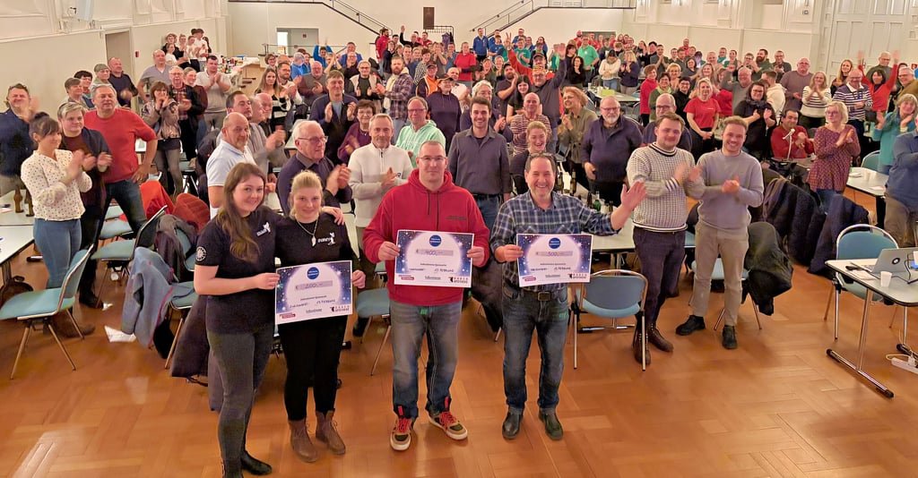 Bei der Quiznacht holten  die Volleyballer vom TSV Rot-Weiß den 1. Platz, der Förderkreis St. Nicolai den 2. Platz und der PSV den 3. Platz.